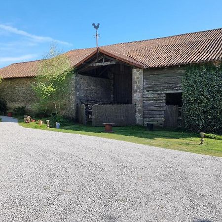 Chambres Et Gite Dans Un Lieu Calme Et Champetre Gourge Les Grippeaux Proche Parthenay Eksteriør bilde