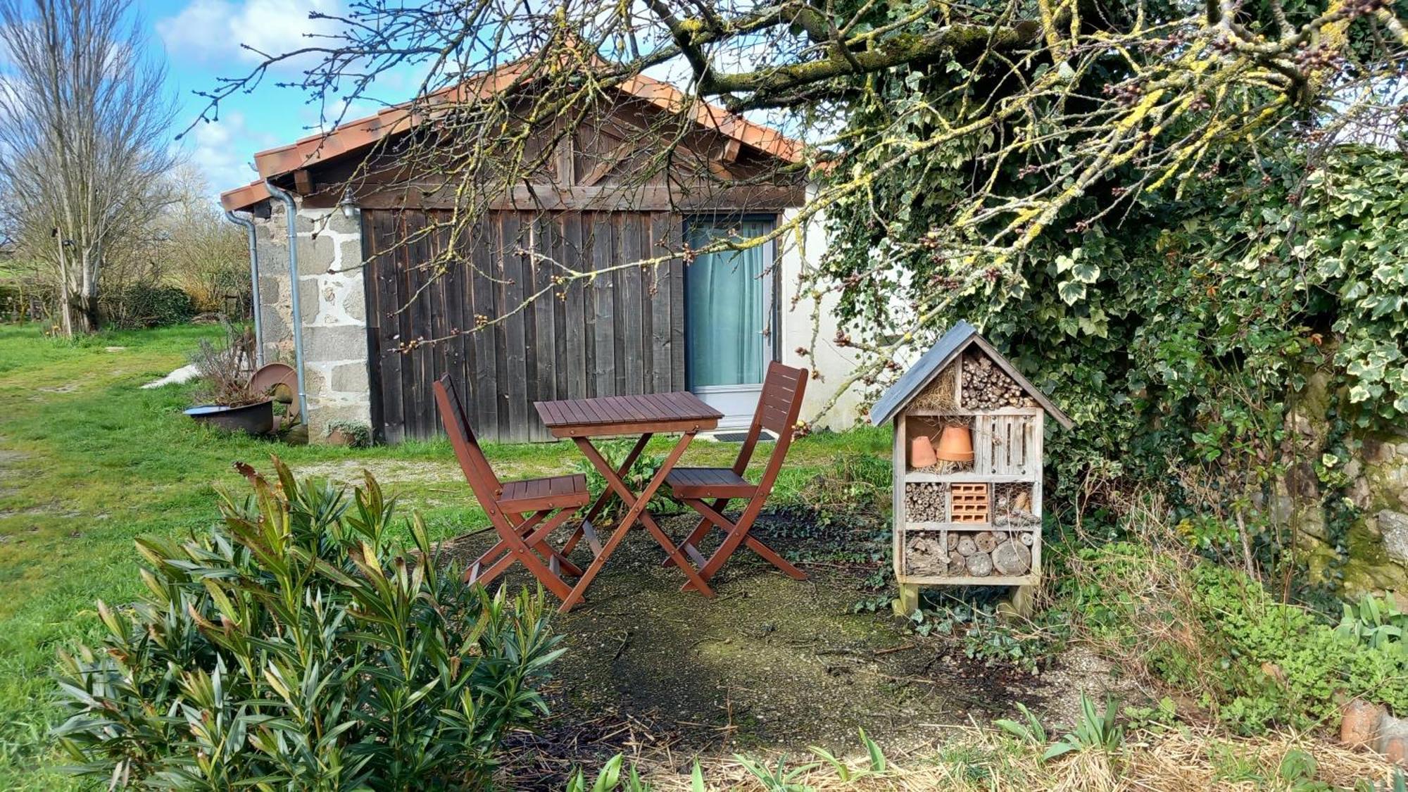 Chambres Et Gite Dans Un Lieu Calme Et Champetre Gourge Les Grippeaux Proche Parthenay Eksteriør bilde