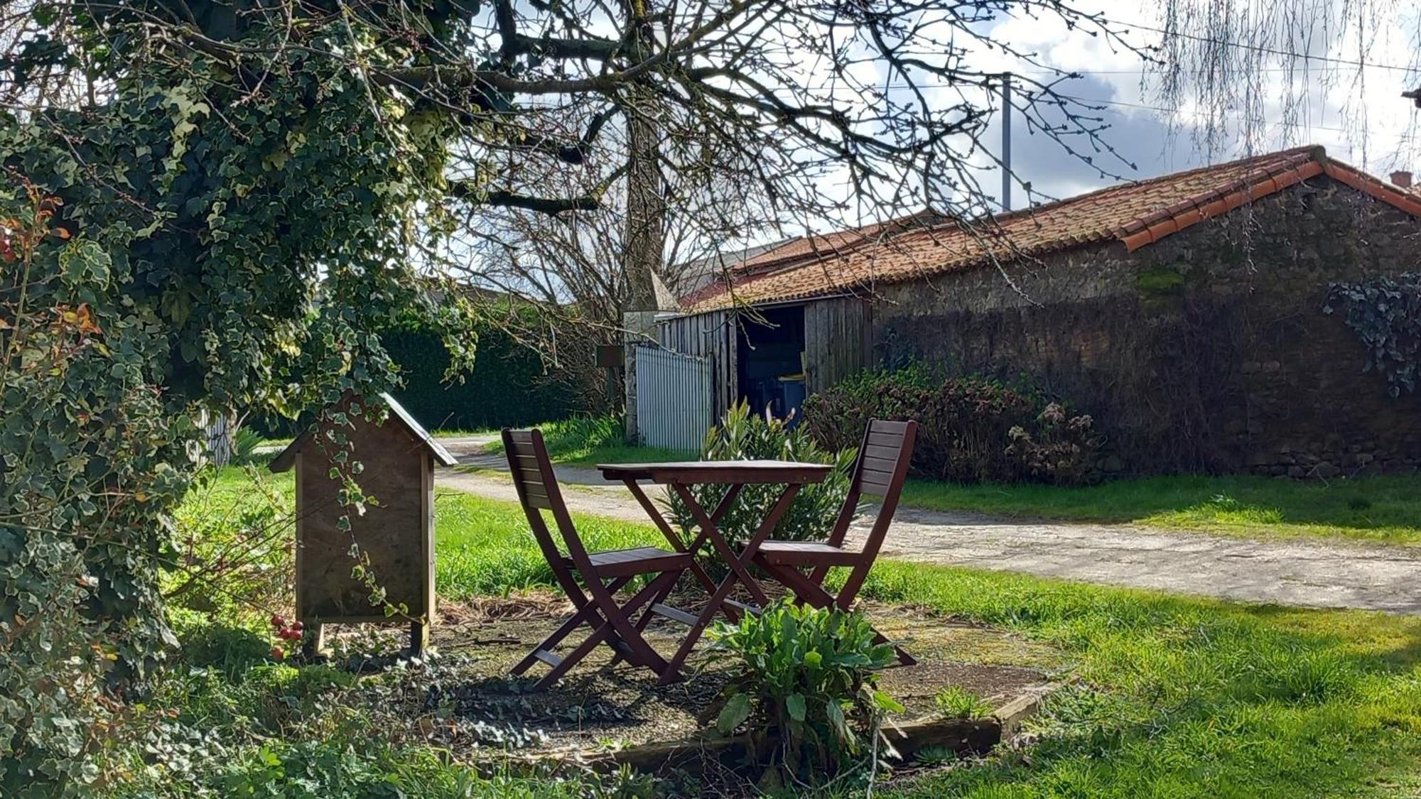 Chambres Et Gite Dans Un Lieu Calme Et Champetre Gourge Les Grippeaux Proche Parthenay Eksteriør bilde